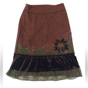 French Connection Floral Applique Skirt xsmall GUC